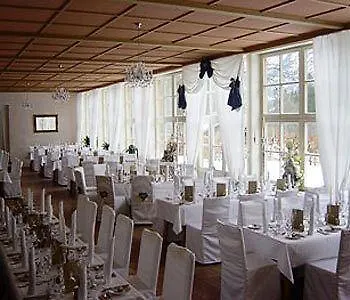 Linderhof Hotel