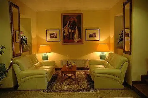 מלון Linderhof אטאל
